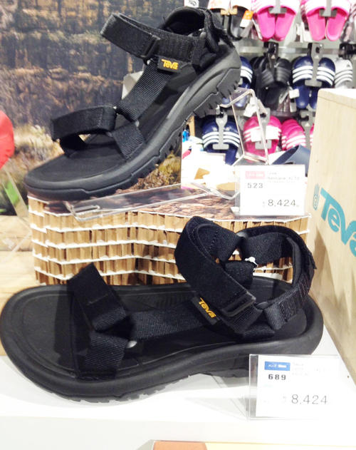 teva サンダル キャナルシティ